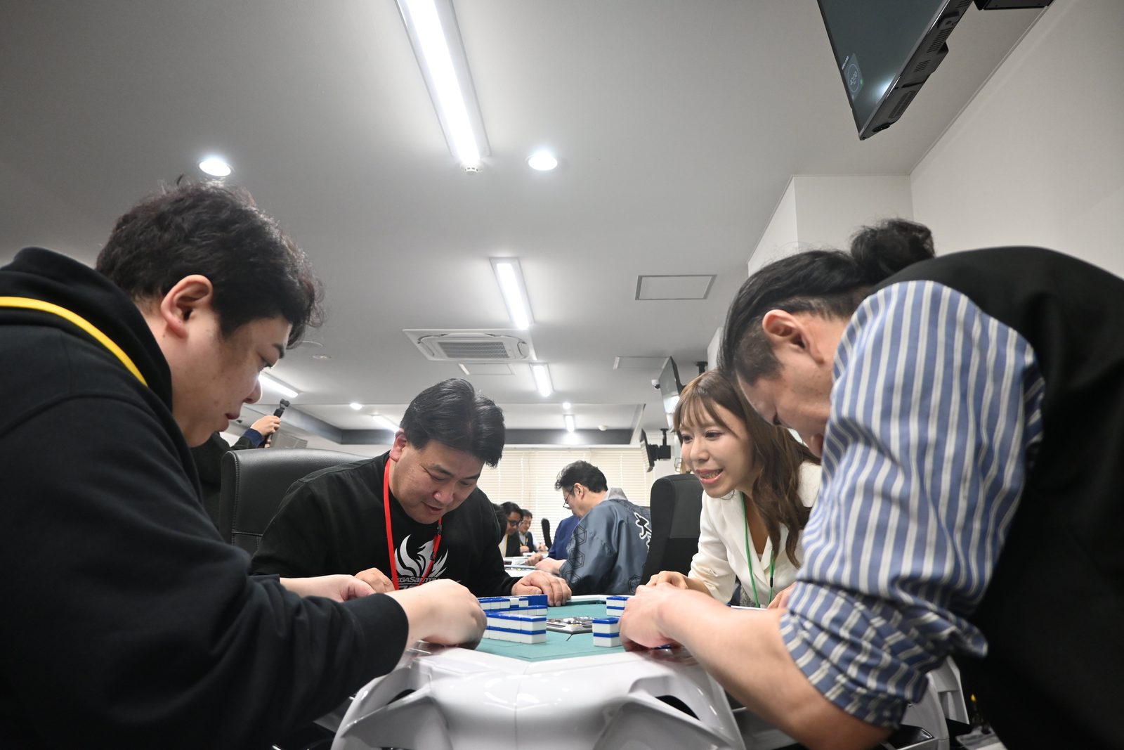 私語大歓迎の麻雀大会です!